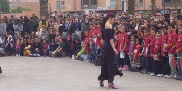 Tänzerin auf dem Tanzfestival On Mrche in Marrakesch; Foto: Astrid Kaminski