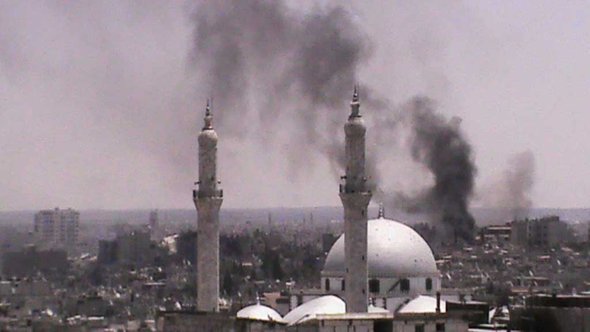 Rauchschawaden über der zentralsyrischen Stadt Homs; Foto: Reuters