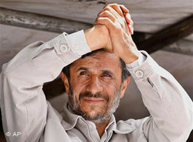 Mahmud Ahmadinedschad; Foto: AP