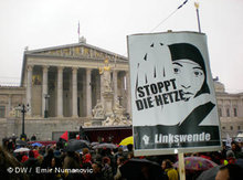 Demonstration against racism and Islamophobia in Vienna (photo: DW/Emir Nuvanovic)