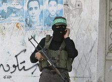 Hamas armed militiaman in the Gaza Strip (photo: AP)