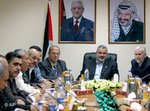 Ismail Haniyeh of Hamas, center, meets with local Hamas and Fatah leaders in Gaza City (photo: AP)