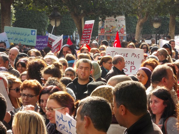 احتجاجات  في تونس. تصوير كاترينا بفانكُخ