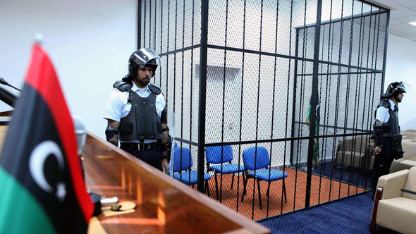 Gerichtssaal in Tripolis; Foto: dpa