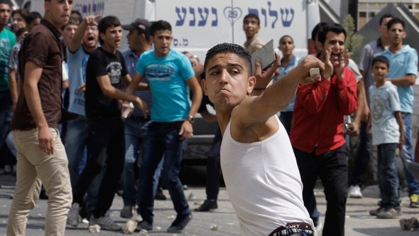 Proteste palästinensischer Jugendlicher in Ramallah; Foto: 
