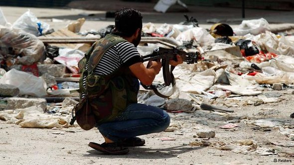 Kämpfer der Freien Syrischen Armee in Aleppo; Foto: Reuters