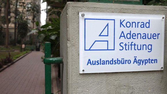 Die Konrad Adenauer Stiftung; Foto: picture-alliance/dpa 