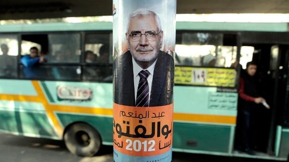 Wahlplakat Abdel Moneim Aboul Fotouhs in Kairo; Foto: dapd