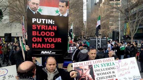 Demonstration von Assad-Gegnern vor dem UN-Sitz in New York; Foto: dpa