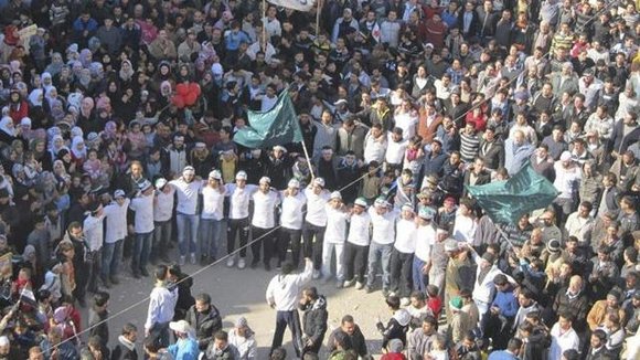 Demonstration gegen das Assad-Regime; Foto: AP 