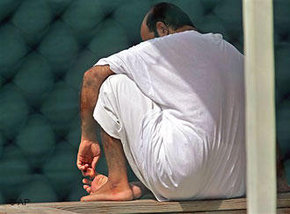 Guantanamo inmate in 2007 (photo: AP)