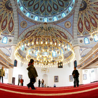 Interior of the Merkez Mosque in Duisberg, Germany (photo: AP)