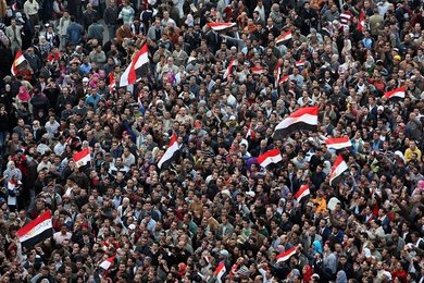 Demonstration von Mubarak-Gegnern auf dem zentralen Tahrir-Platz in Kairo; Foto: dpa
