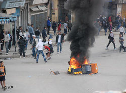 Gewaltsame Proteste in Annaba; Foto: AP