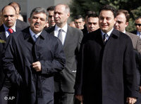Türkischer Präsident Abdullah Gül und Außenminister Babacan; Foto: AP