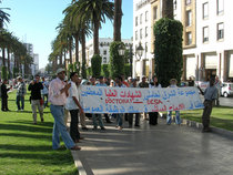 Arbeitslose Akademiker demonstrieren im Juli 2007 in Rabat gegen die Arbeitsmarktpolitik der Regierung; Foto: David Siebert