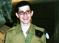 Der entführte israelische Soldat Gilad Shalit; Foto: AP