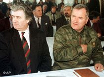 Ratko Mladic und Radovan Karadzic; Foto: AP