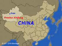 Karte China mit der Provinz Xinjiang; Foto: AP / DW Montage