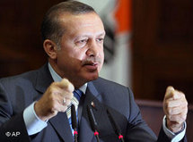 Erdogan spricht vor dem türkischen Parlament in Ankara; Foto: AP