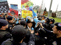 Uiguren fordern in Istanbul einen Olympiaboykott; Foto: dpa