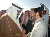Der iranische Präsident Ahmadinedschad und der saudische König Abdallah; Foto: AP
