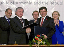 Vertragsunterzeichnung zwischen Armenien und der Türkei; Foto: AP