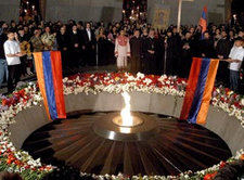 Gedenkfeier anlässlich der Massaker an den Armeniern in Eriwan; Foto: AP