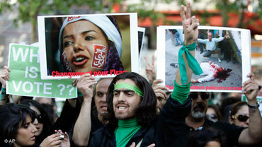 Frankreichs Exil-Iraner demonstrieren gegen das Regime in Paris; Foto: AP