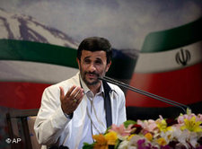 Irans Präsident Ahmadinedschad; Foto: AP