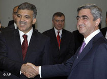 Gül und Sarkissjan in Eriwan; Foto: AP 