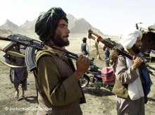 Kämpfer der Taliban nahe Kandahar; Foto: AP