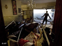 Israelisches Haus in Sderot von Rakete zerstört; Foto: AP