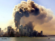 Brennende Türme des World-Trade-Center in New York am 11. September 2001; Foto: dpa