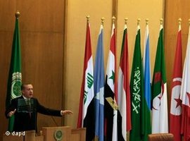 Erdogan beim Treffen der Arabischen Liga in Kairo; Foto: dapd