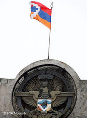 Emblem Berg-Karabachs; Foto: Iliya Pitalev/RIA Novosti