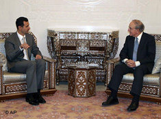 George Mitchell, US-Sondergesandter für den Nahen Osten, zu Besuch bei Bashar al-Assad in Damaskus; Foto: AP