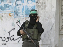 Bewaffneter Hamas-Aktivist in Gaza; Foto: AP