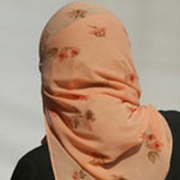 Frau mit Kopftuch; Foto: Konrad-Adenauer-Stiftung