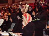 Omanische Akademikerinnen in Maskat; Foto: www.ambassadors.net