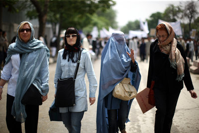 Demonstrantinnen in Kabul; Foto: Iason Athanasiadis 