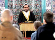 Muslime in einer Moschee in Gelsenkirchen; Foto: AP