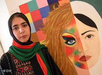 Afghanische Künstlerin Khadija; Foto: DW