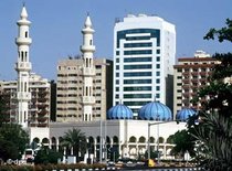 Alte und neue städtische Architektur in Abu Dhabi; Foto: dpa