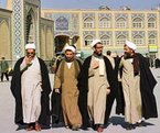 رجال دين في مدينة قم الإيرانية، الصورة: د ب أ