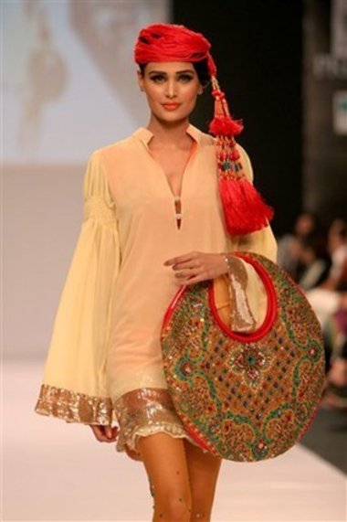 أسبوع الموضة في كراتشي 2009، الصورة د.ب.أ