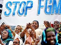 نساء صوماليات يتظاهرن ضد ختان البنات في العاصمة مقديشو في مارس/آذار 2003، الصورة: د ب أ