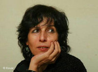 الكاتبة والرسامة عايدة نصرالله، الصورة: دار نشر  كوفار 