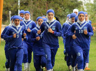 Iranische Fußballspielerinnen beim Training; Foto: Mehr