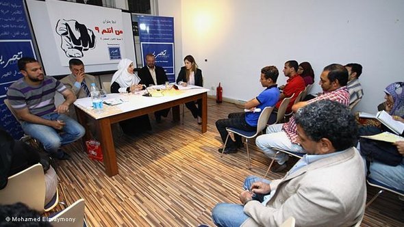 A political seminar in the Tahrir Lounge in Cairo (photo: Mohamed Eladymony)